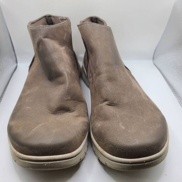 Ryka Womens Shea Ankle Boots Booties Taupe Suede Lug Sole Flat Slip 7.5 Wide - Picture 3 of 7